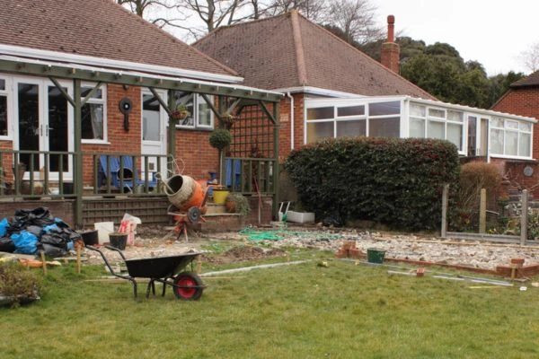 Understand the importance of boundary walls Wimborne Minster contact Jason edworthy party wall surveyors today!